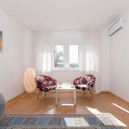 Apartment Tana Pola Esterno foto