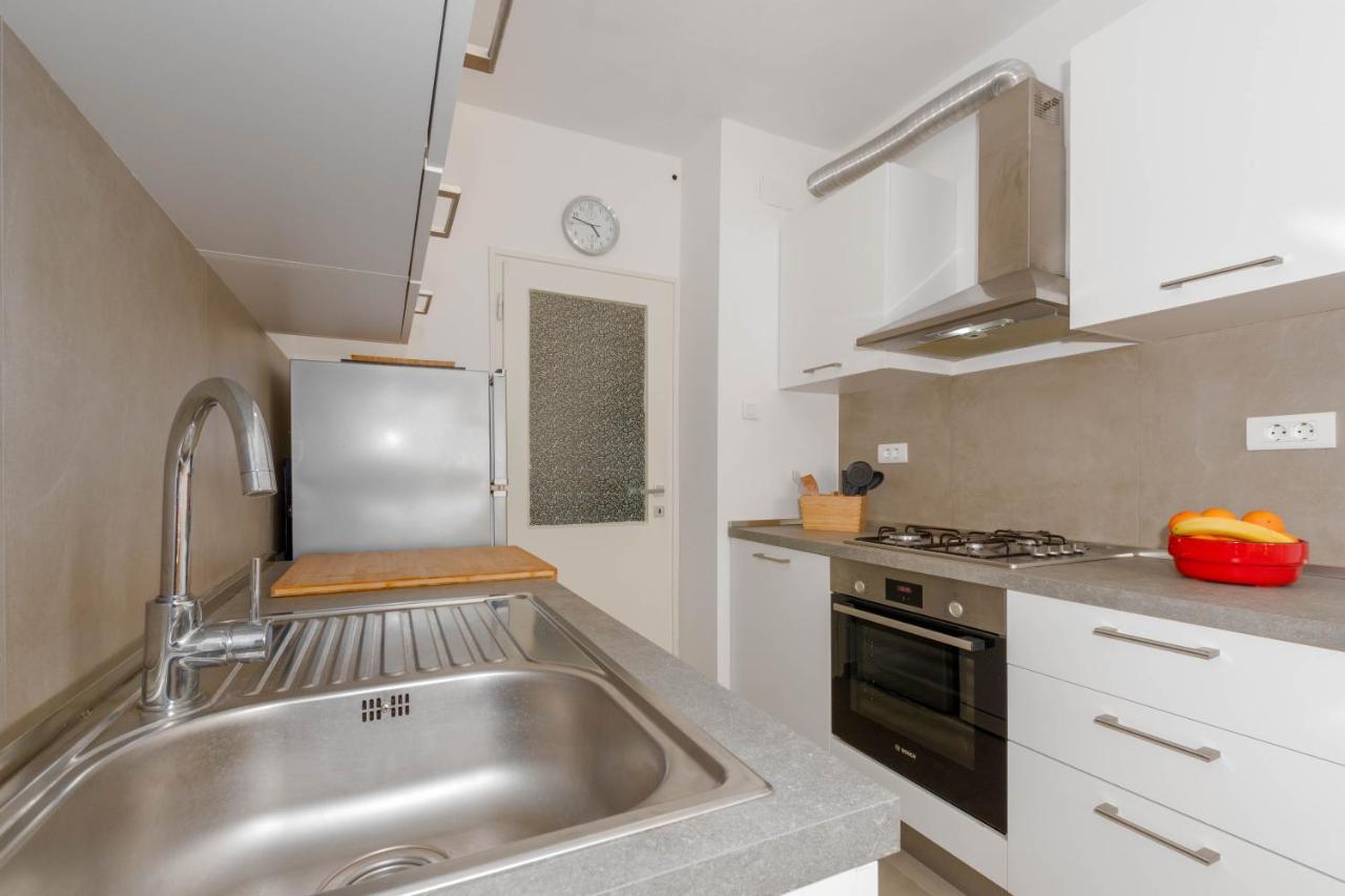 Apartment Tana Pola Esterno foto
